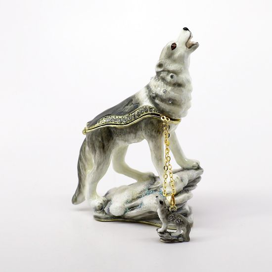 Picture of Kingspoint Designs Moonlight the Wolf Trinket Box with Matching Necklace