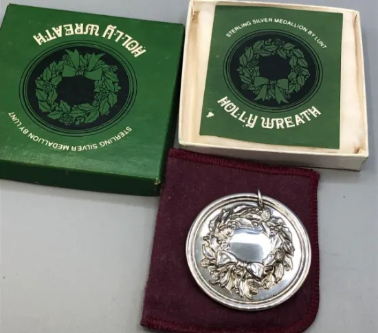 Picture of Lunt 1977 Sterling Silver "Holly Wreath" Ornament, gently used, with box