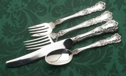 Picture of 4-Piece Luncheon Place Setting with Modern Blade Knife