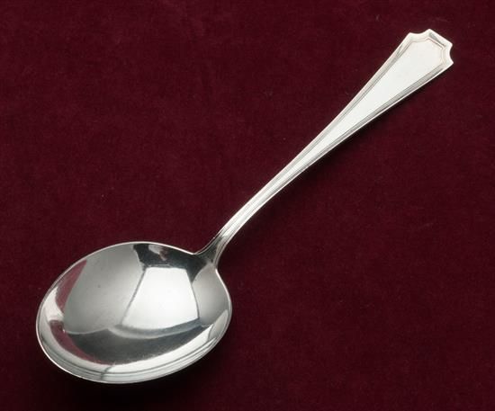 Picture of Berry Serving Spoon