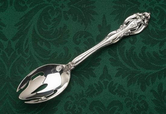 Picture of Pierced Tableserv.spn