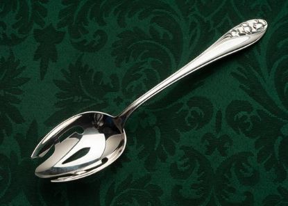 Picture of Pierced Tableserv.spn