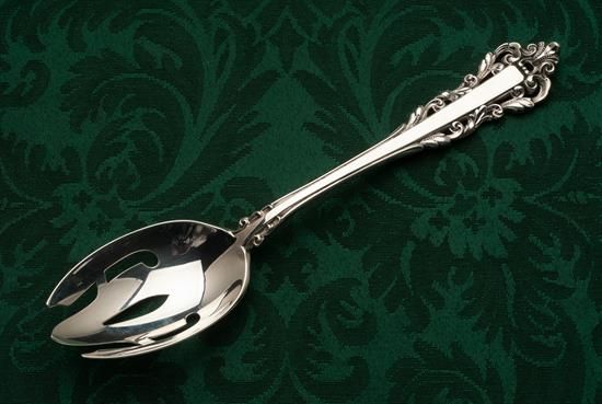 Picture of Pierced Tableserv.spn