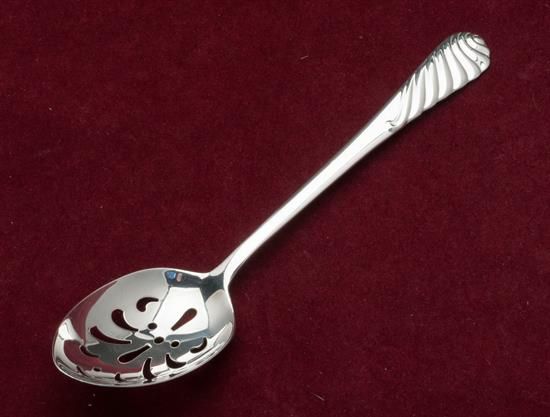 Picture of Pierced Tableserv.spn