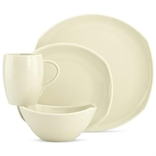 Picture of Dinner Plates