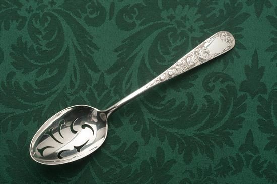 Picture of Pierced Tableserv.spn