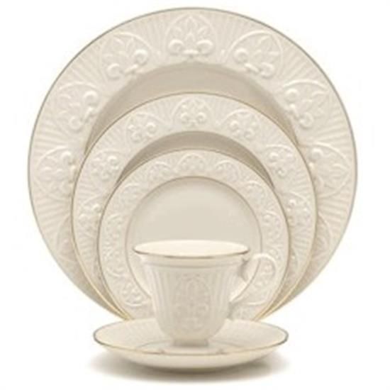 Picture of Dinner Plates