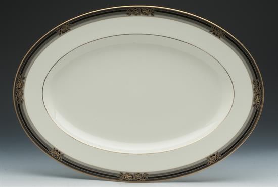 Picture of Oval Plat.13"