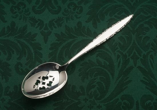 Picture of Pierced Tableserv.spn