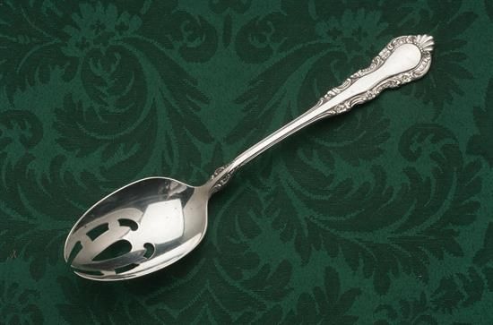 Picture of Pierced Tableserv.spn