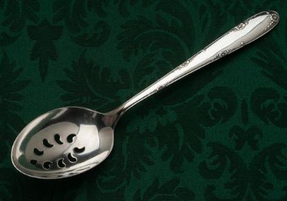 Picture of Pierced Tableserv.spn