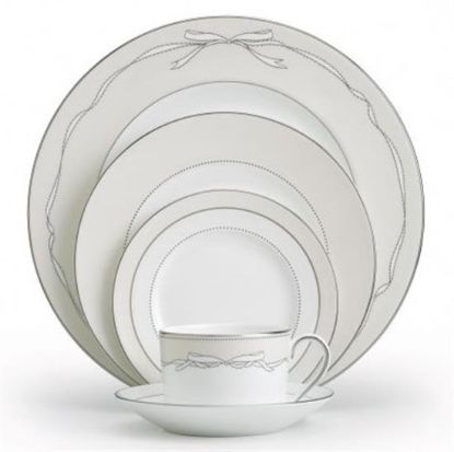 Picture of Dinner Plates