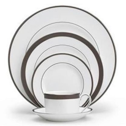 Picture of Dinner Plates