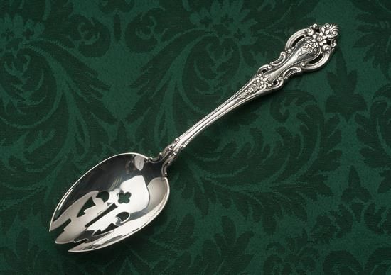 Picture of Pierced Tableserv.spn