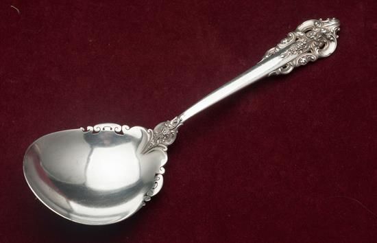 Picture of Berry Serving Spoon