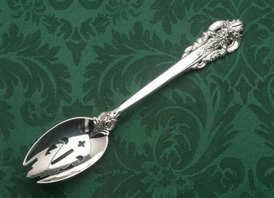 Picture of Pierced Tableserv.spn