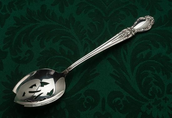 Picture of Pierced Tableserv.spn