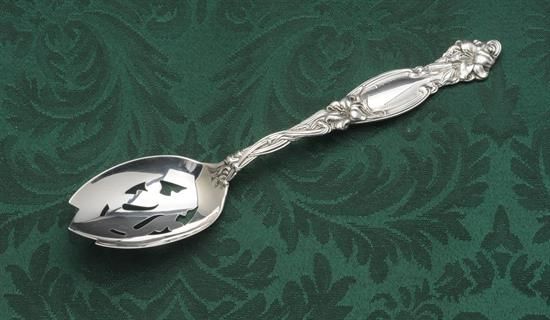 Picture of Pierced Tableserv.spn