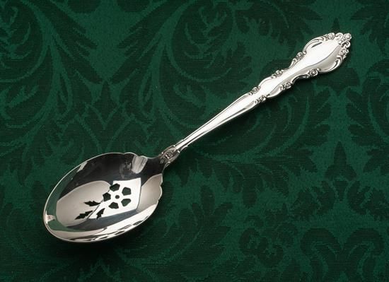 Picture of Pierced Tableserv.spn