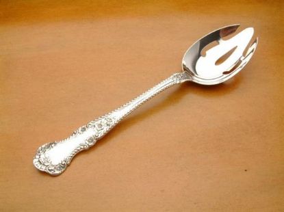 Picture of Pierced Tableserv.spn