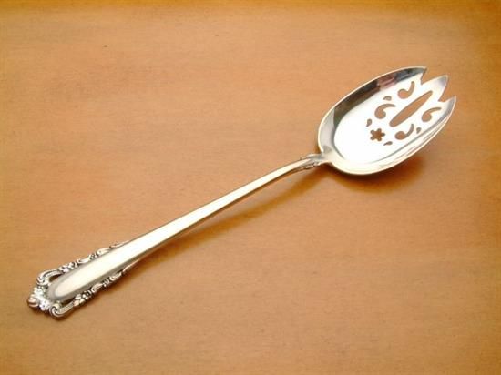 Picture of Pierced Tableserv.spn