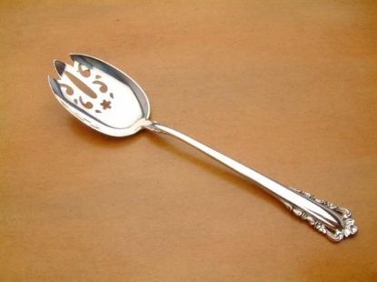 Picture of Pierced Tableserv.spn