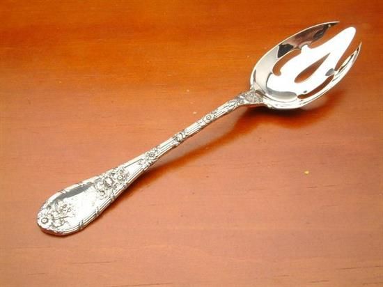 Picture of Pierced Tableserv.spn