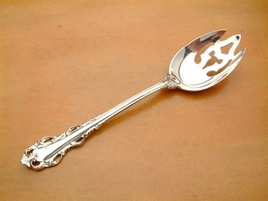 Picture of Pierced Tableserv.spn