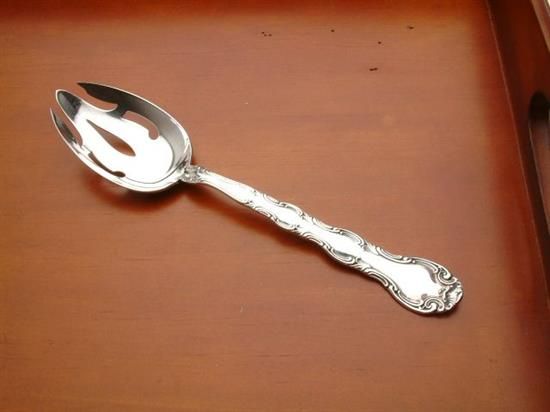 Picture of Pierced Tableserv.spn