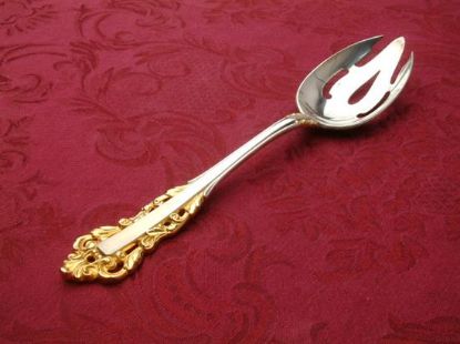 Picture of Pierced Tableserv.spn