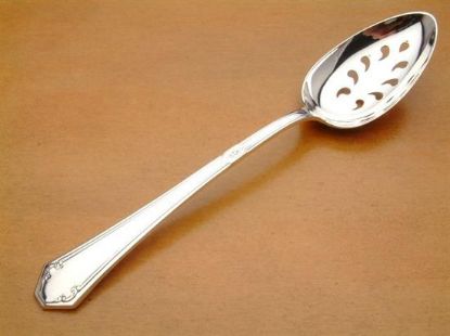 Picture of Pierced Tableserv.spn