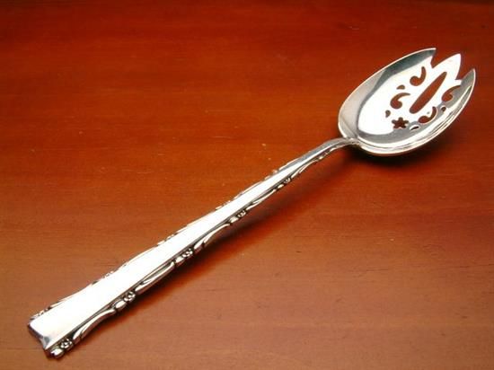 Picture of Pierced Tableserv.spn