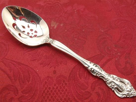 Picture of Pierced Tableserv.spn