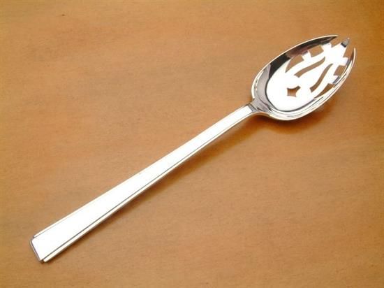 Picture of Pierced Tableserv.spn