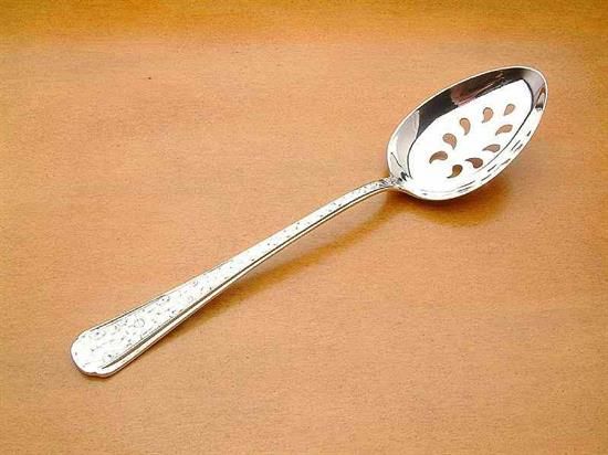 Picture of Pierced Tableserv.spn