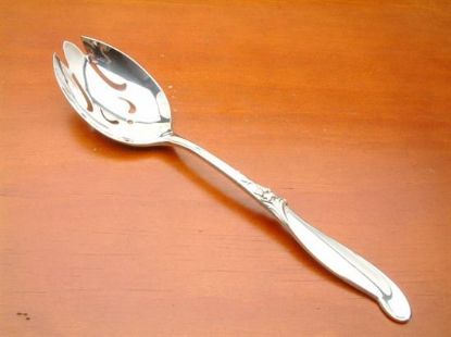 Picture of Pierced Tableserv.spn