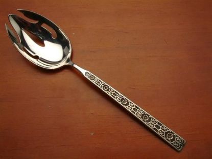 Picture of Pierced Tableserv.spn