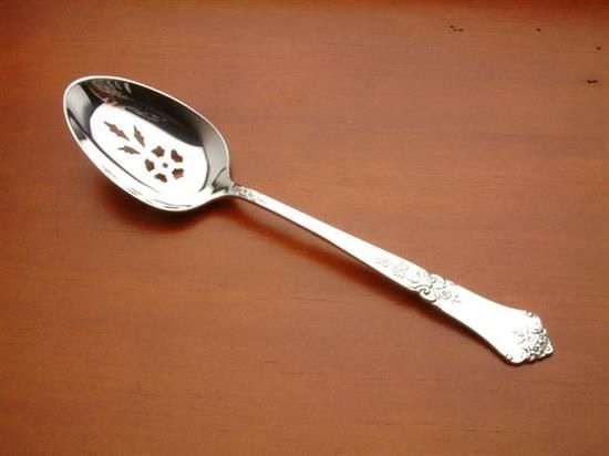 Picture of Pierced Tableserv.spn