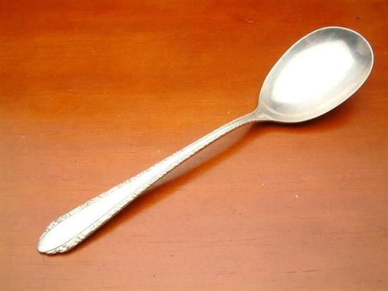 Picture of Berry Serving Spoon