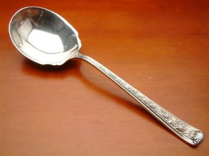 Picture of Berry Serving Spoon