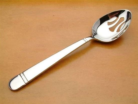 Picture of Pierced Tableserv.spn