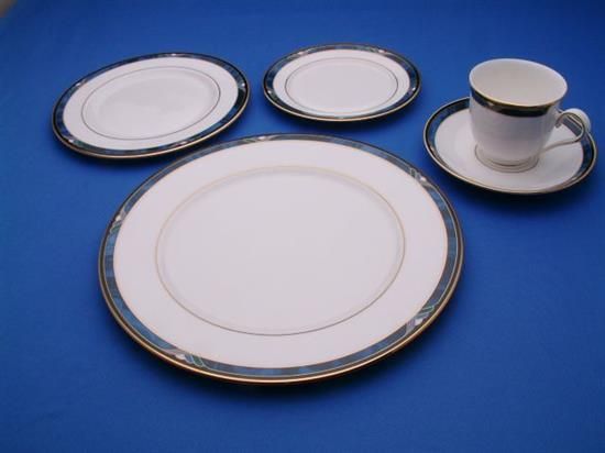 Picture of 5pc. Place Setting