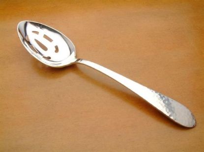 Picture of Pierced Tableserv.spn