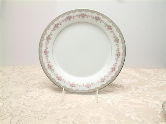 Picture of Dinner Plates