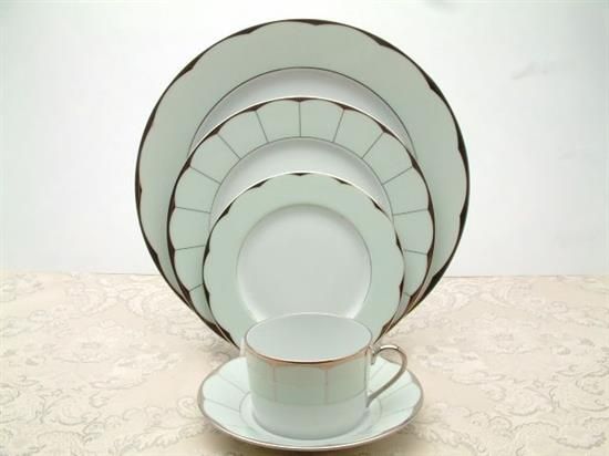 Picture of New 20pc. Service Of 4