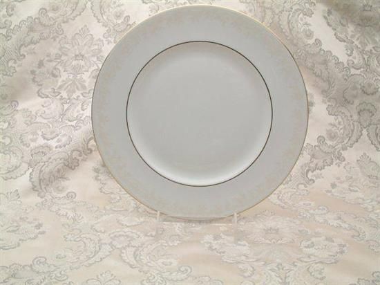 Picture of Dinner Plates