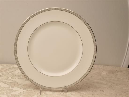 Picture of Dinner Plates