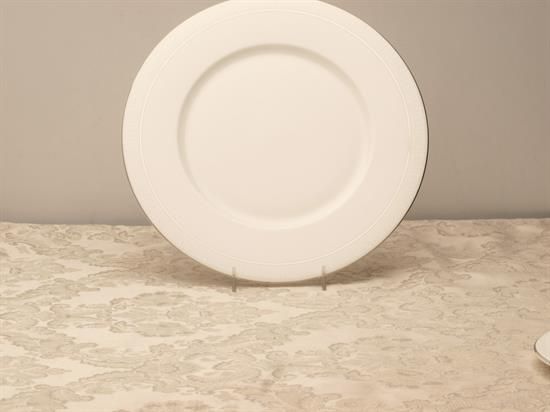 Picture of Dinner Plates