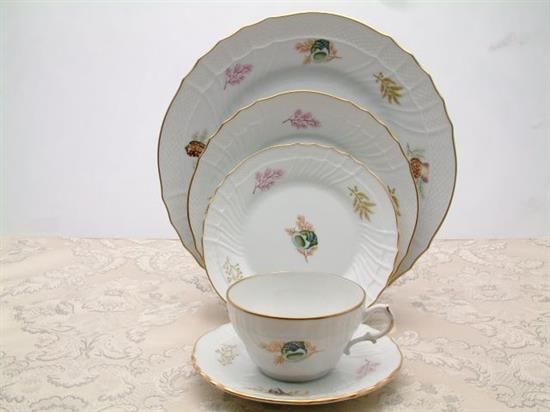 Picture of New 20pc. Service Of 4