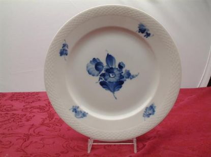 Picture of Dinner Plates